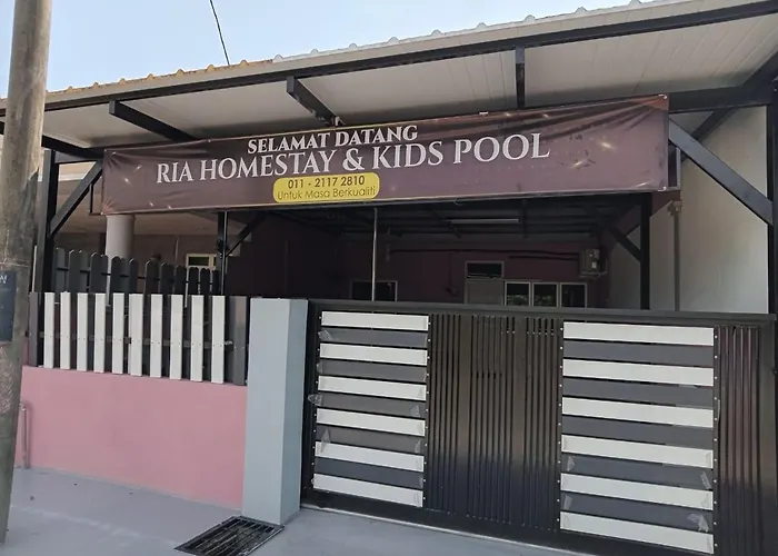 Ria Homestay & Kolam