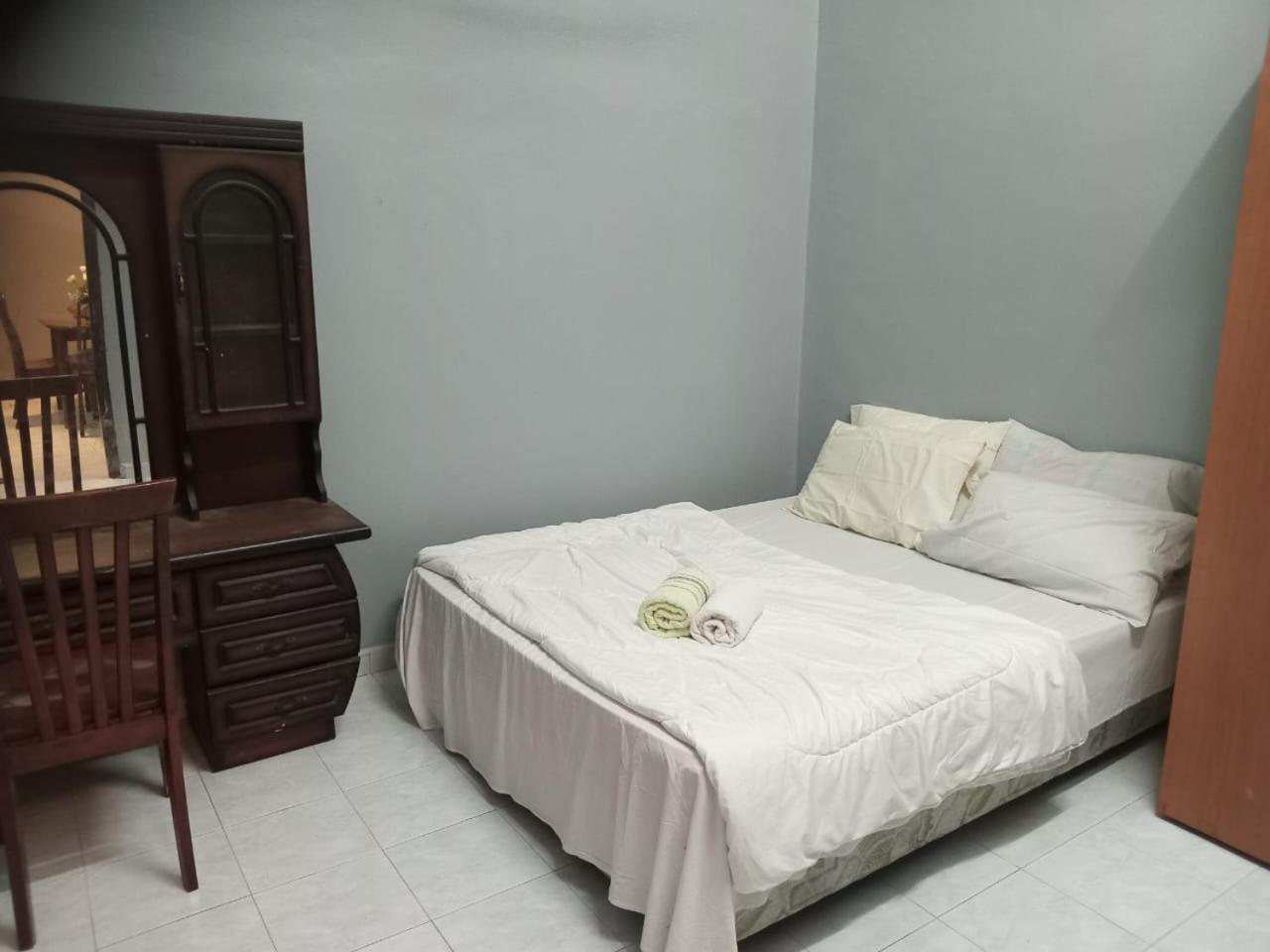 Ria & Kolam Holiday home